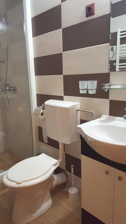 Hotel Casa Alex Târgu Jiu Zimmer foto