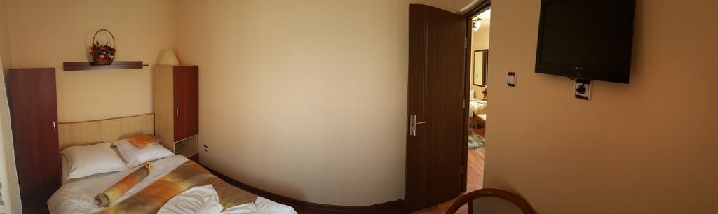 Hotel Casa Alex Târgu Jiu Zimmer foto