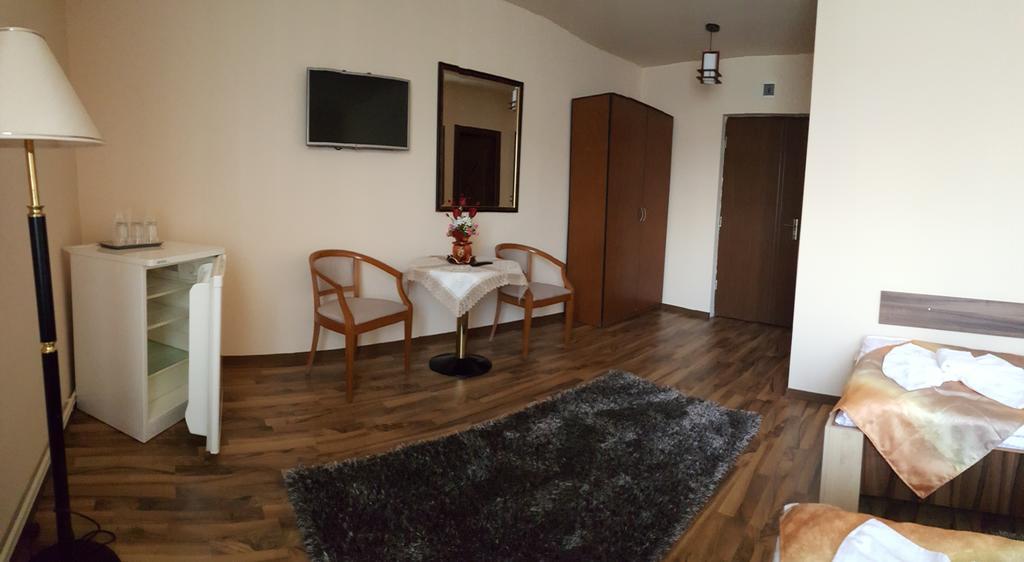 Hotel Casa Alex Târgu Jiu Zimmer foto