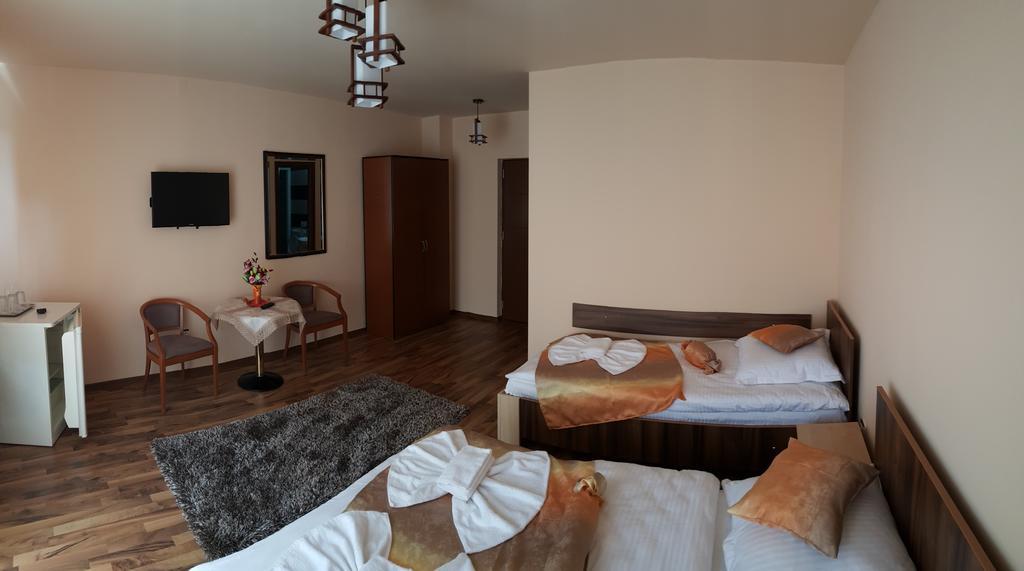 Hotel Casa Alex Târgu Jiu Zimmer foto