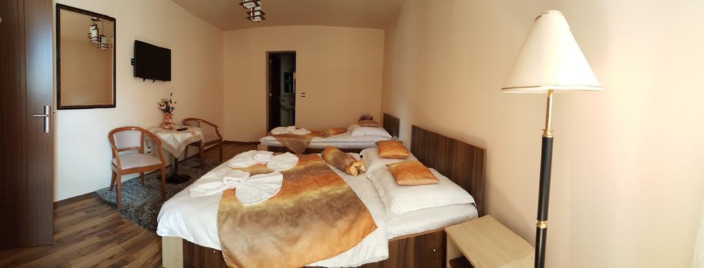 Hotel Casa Alex Târgu Jiu Zimmer foto