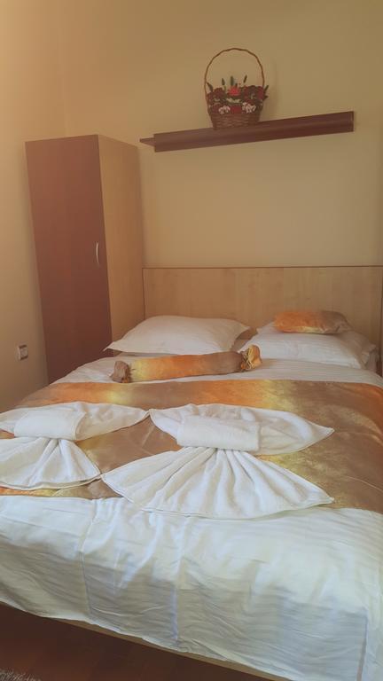 Hotel Casa Alex Târgu Jiu Zimmer foto